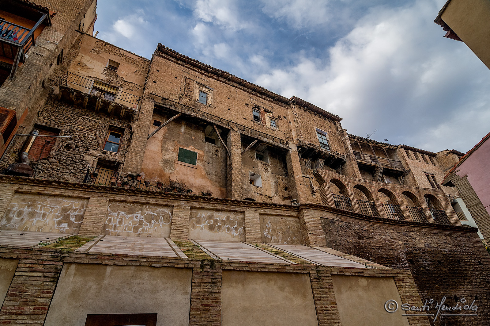 Colgadas de Tarazona | Santi Mendiola